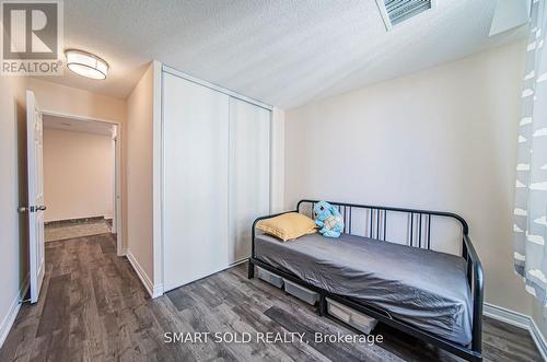 Ph210 - 256 Doris Avenue, Toronto, ON - Indoor