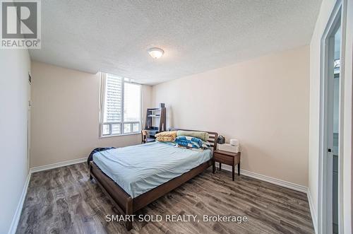 Ph210 - 256 Doris Avenue, Toronto, ON - Indoor Photo Showing Bedroom