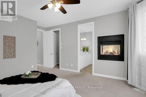 371 Meadowbreeze Drive, Ottawa, ON - Indoor Photo Showing Bedroom