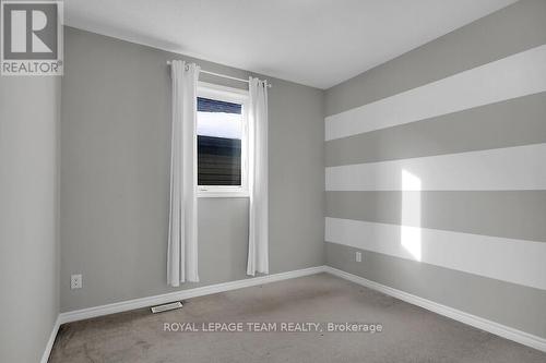 371 Meadowbreeze Drive, Ottawa, ON - Indoor Photo Showing Other Room