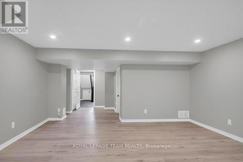 371 Meadowbreeze Drive, Ottawa, ON - Indoor