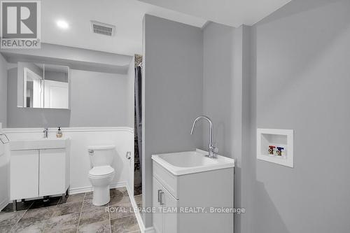 371 Meadowbreeze Drive, Ottawa, ON - Indoor Photo Showing Bathroom