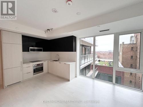 816 - 308 Jarvis Street, Toronto, ON - Indoor Photo Showing Kitchen