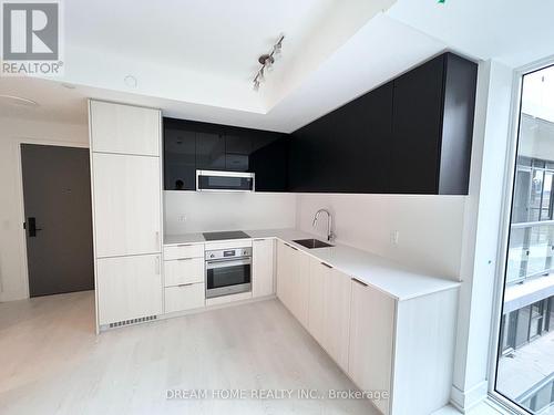 816 - 308 Jarvis Street, Toronto, ON - Indoor Photo Showing Kitchen