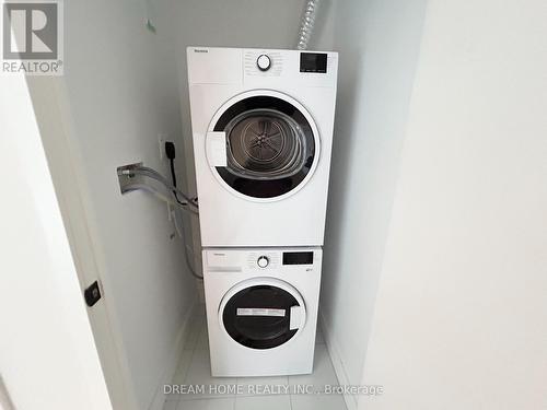 816 - 308 Jarvis Street, Toronto, ON - Indoor Photo Showing Laundry Room