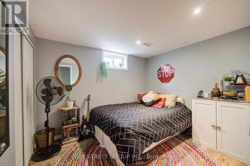 5 Clearview Heights, St. Catharines, ON - Indoor Photo Showing Bedroom