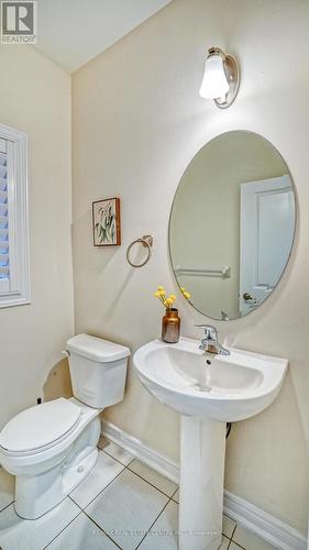 160 Christine Elliott Avenue, Whitby, ON - Indoor Photo Showing Bathroom