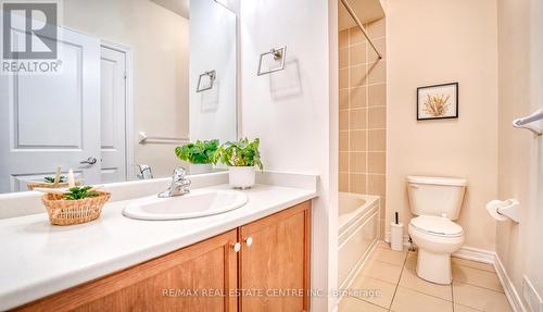 160 Christine Elliott Avenue, Whitby, ON - Indoor Photo Showing Bathroom