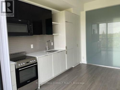 810 - 6 Parkwood Avenue, Toronto, ON - Indoor Photo Showing Kitchen