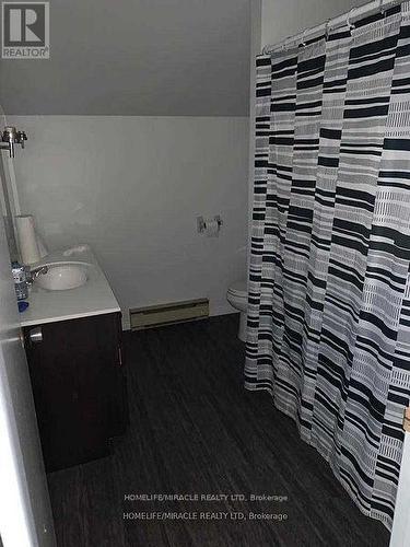 60 Tenth Street E, Armstrong, ON - Indoor Photo Showing Bathroom