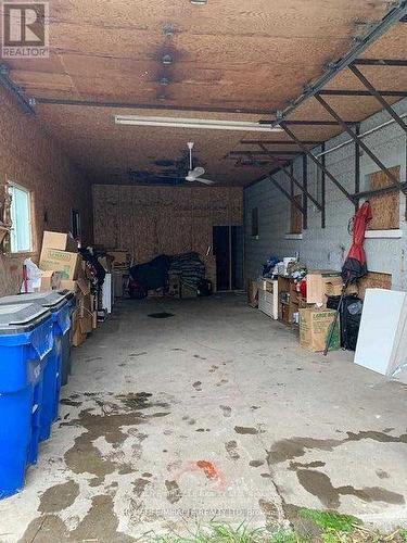 60 Tenth Street E, Armstrong, ON - Indoor Photo Showing Garage