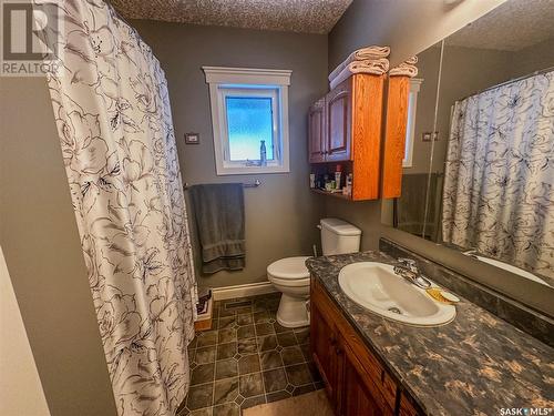 119 Wells Avenue E, Langenburg, SK - Indoor Photo Showing Bathroom