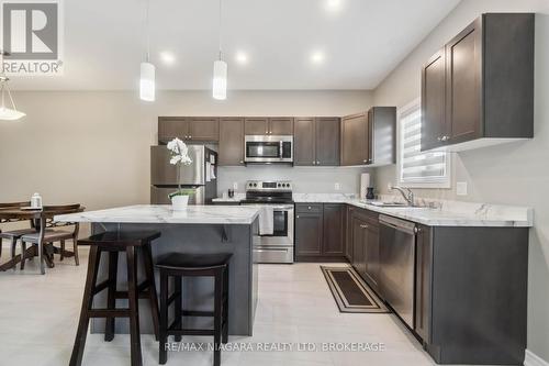 24 Lamb Crescent, Thorold, ON - Indoor Photo Showing Kitchen With Stainless Steel Kitchen With Upgraded Kitchen