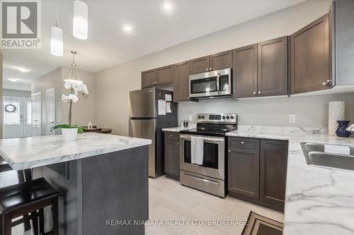 24 Lamb Crescent, Thorold, ON - Indoor Photo Showing Kitchen With Stainless Steel Kitchen