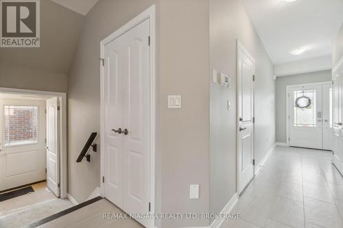 24 Lamb Crescent, Thorold, ON - Indoor Photo Showing Other Room