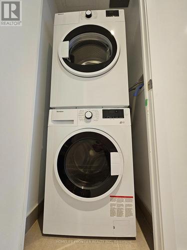 1212 - 55 Mercer Street, Toronto, ON - Indoor Photo Showing Laundry Room