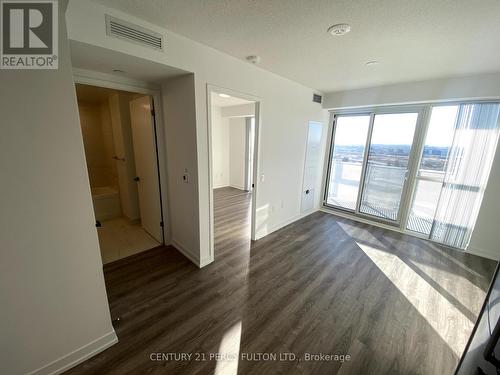 909 - 195 Commerce Street, Vaughan, ON - Indoor Photo Showing Bathroom