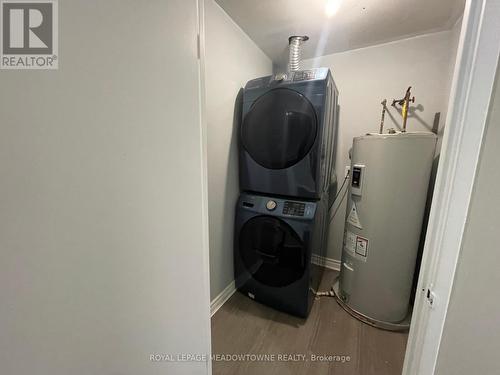 50 - 1016 Falgarwood Drive, Oakville, ON - Indoor Photo Showing Laundry Room