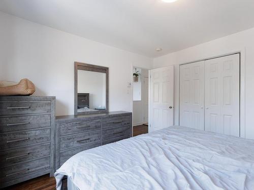 Master bedroom - 283  - 287 24E Avenue, L'Île-Perrot, QC - Indoor Photo Showing Bedroom