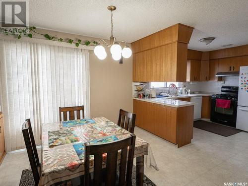 2615 Lacon Street, Regina, SK - Indoor Photo Showing Dining Room