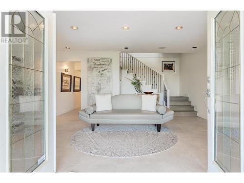 Entrance to Foyer - 465 Okaview Road, Kelowna, BC - Indoor Photo Showing Other Room