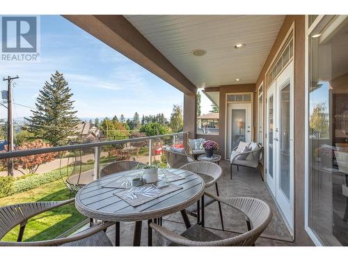 Balcony Between Living Room and Primary Bedroom - 465 Okaview Road, Kelowna, BC - Outdoor With Deck Patio Veranda With Exterior