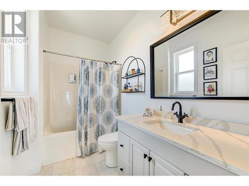 465 Okaview Road, Kelowna, BC - Indoor Photo Showing Bathroom