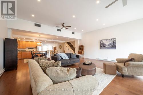 40 King Street W, Cobourg, ON - Indoor Photo Showing Living Room