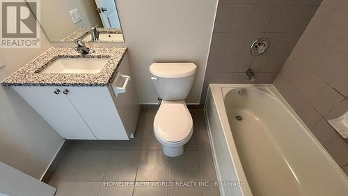 1807 - 4955 Yonge Street, Toronto, ON - Indoor Photo Showing Bathroom