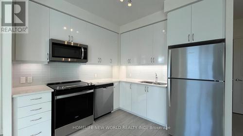 1807 - 4955 Yonge Street, Toronto, ON - Indoor Photo Showing Kitchen With Double Sink With Upgraded Kitchen