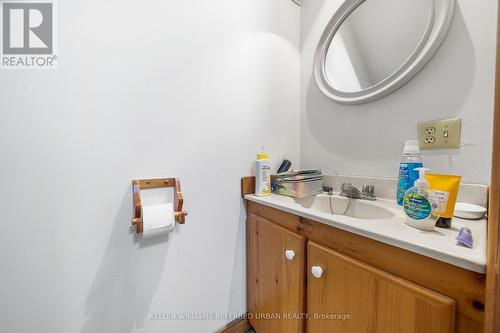 123 Gore Vale Avenue, Toronto, ON - Indoor Photo Showing Bathroom