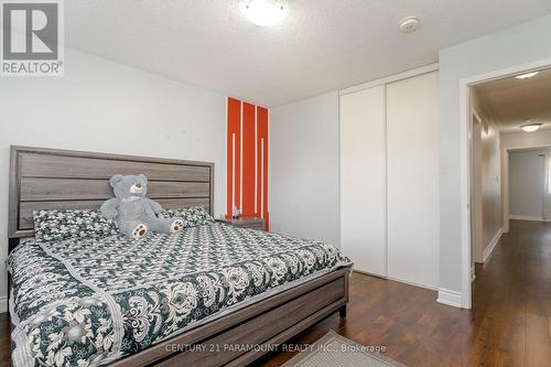 42 Four Seasons Circle, Brampton, ON - Indoor Photo Showing Bedroom