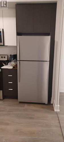 1110 - 204 Burnhamthorpe Road E, Mississauga, ON - Indoor Photo Showing Kitchen