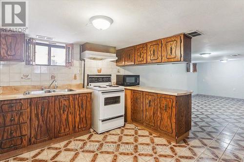 234 Market (Basement) Street, Hamilton, ON - Indoor Photo Showing Kitchen With Double Sink