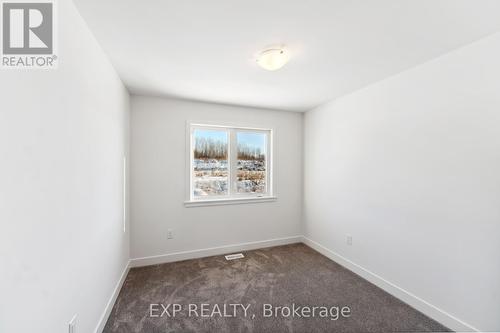 601 Knotridge Street, Ottawa, ON - Indoor Photo Showing Other Room