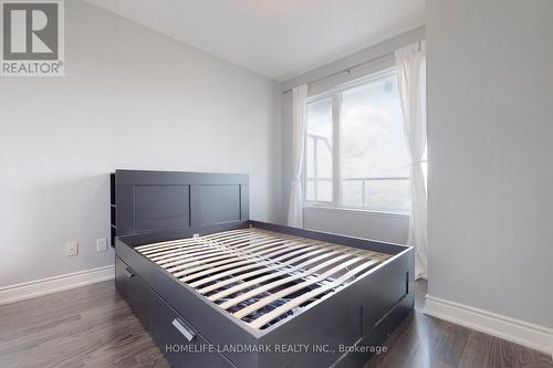 810 - 325 South Park Road, Markham, ON - Indoor Photo Showing Bedroom