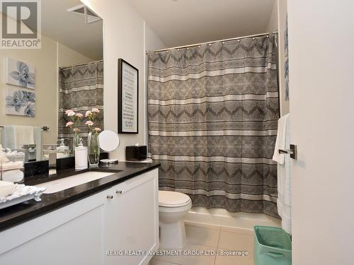 3808 - 510 Curran Place, Mississauga, ON - Indoor Photo Showing Bathroom