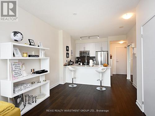 3808 - 510 Curran Place, Mississauga, ON - Indoor Photo Showing Kitchen