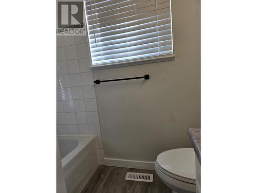 Upper Floor 11901 240 Street, Maple Ridge, BC - Indoor Photo Showing Bathroom