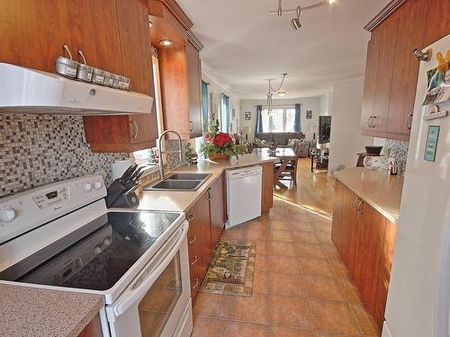 Cuisine - 804 Place Céleste, Saint-Lin/Laurentides, QC - Indoor Photo Showing Kitchen With Double Sink