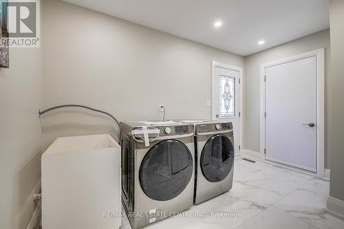 16 Bridgend Court S, Vaughan, ON - Indoor Photo Showing Laundry Room