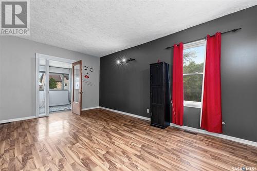 310 Grandview Street Sw, Moose Jaw, SK - Indoor Photo Showing Other Room