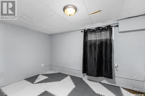 310 Grandview Street Sw, Moose Jaw, SK - Indoor Photo Showing Other Room