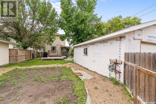 310 Grandview Street Sw, Moose Jaw, SK - Outdoor