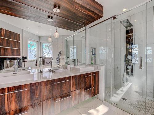 Ensuite bathroom - 1000 Rue Des Tournesols, Sainte-Adèle, QC - Indoor Photo Showing Bathroom