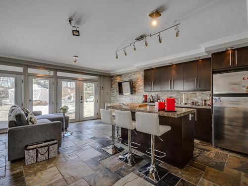 Overall view - 1000 Rue Des Tournesols, Sainte-Adèle, QC - Indoor Photo Showing Kitchen