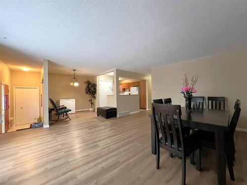 185 Market Street, Thunder Bay, ON - Indoor Photo Showing Dining Room