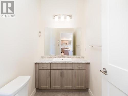 215 Witch Hazel Drive, Whitehorse, YT - Indoor Photo Showing Bathroom