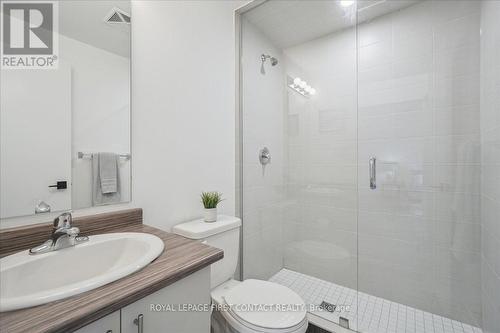 213 - 4 Spice Way, Barrie, ON - Indoor Photo Showing Bathroom