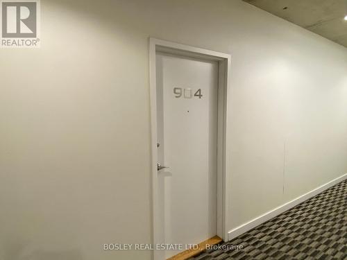 904 - 127 Queen Street E, Toronto, ON - Indoor Photo Showing Other Room